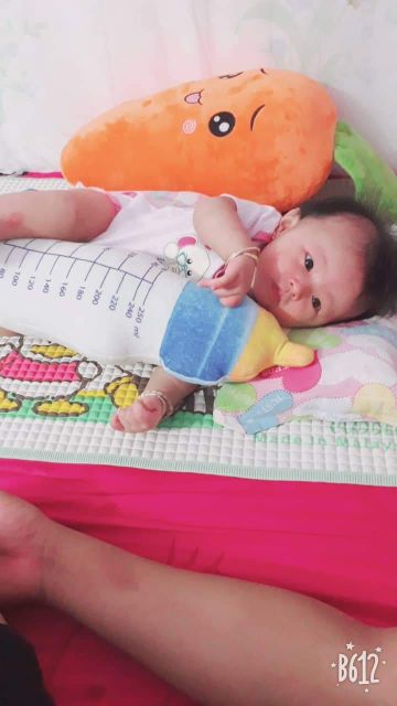 GỐI ÔM BÌNH SỮA GẤU BÔNG BÌNH SỮA