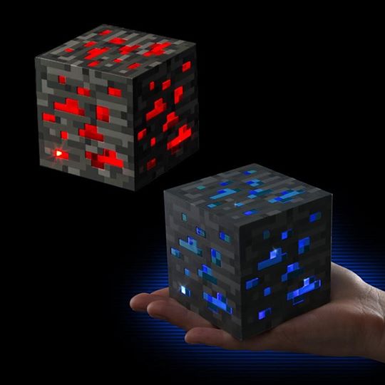 Đèn Đá đỏ và Đèn Kim cương Minecraft phát sáng 3 mức độ
