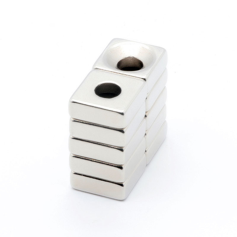 Nam châm đất hiếm kích thước 10x10x4mm lỗ vát set 10 viên lực hút mạnh