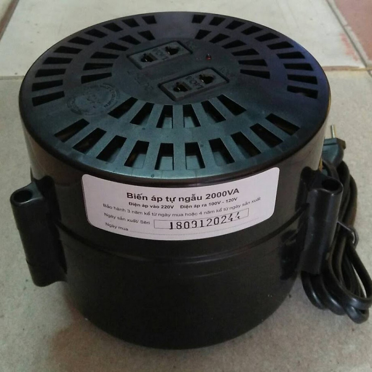 Bộ đổi nguồn 220v sang 100v - 120v Lioa  2000va