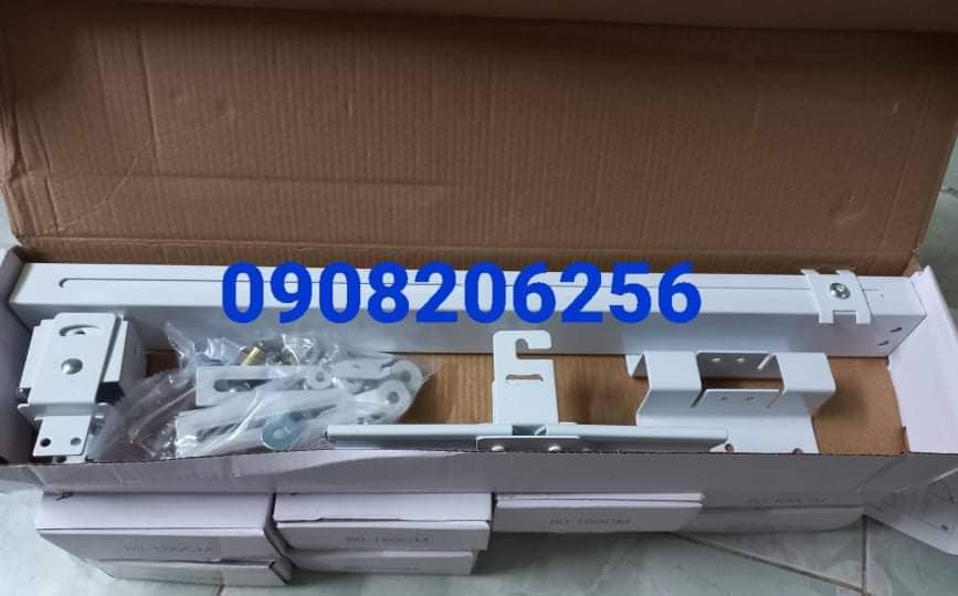 Giá treo máy chiếu co giãn 60cm đến 110cm