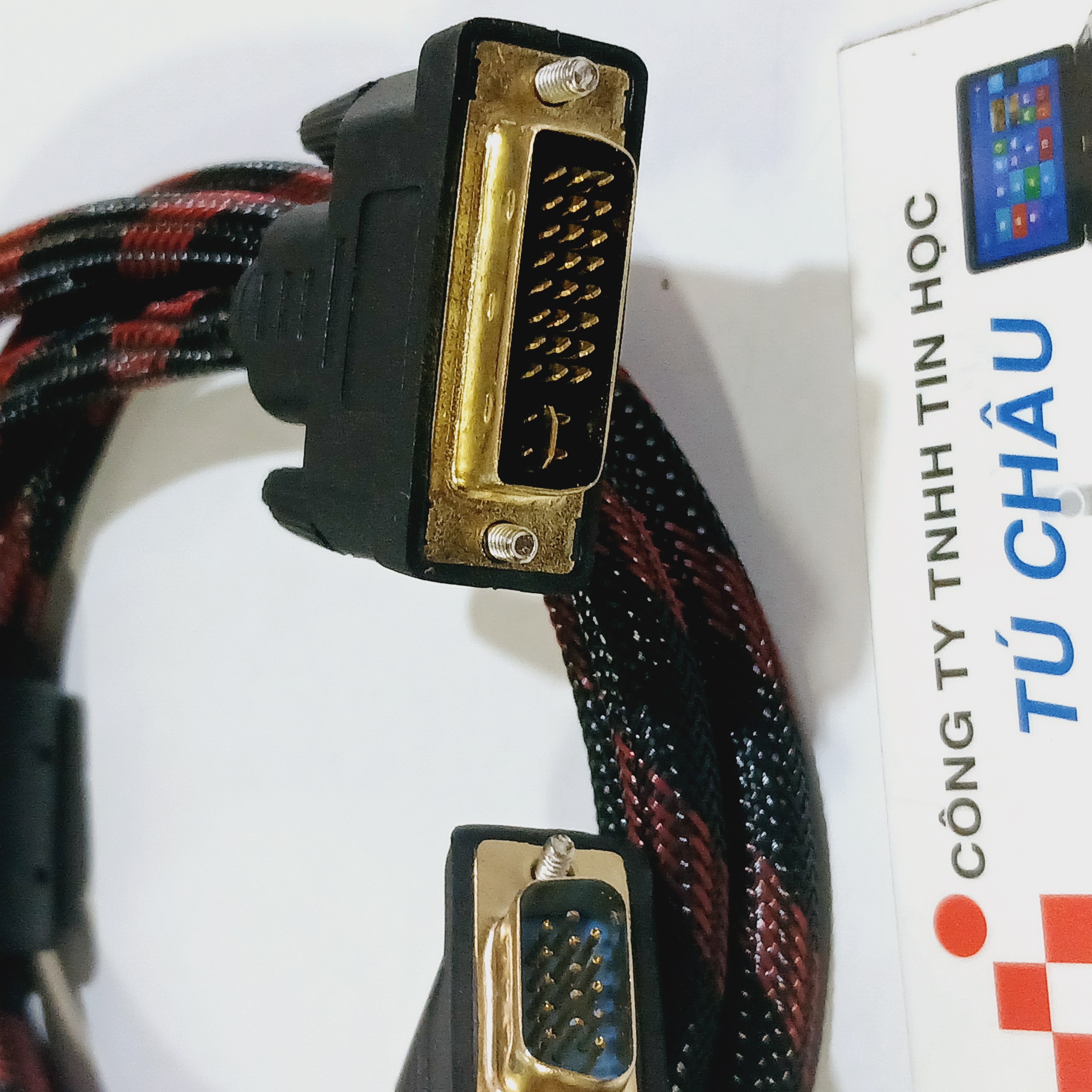 Cáp dvi ra vga dài 1.5m / chuẩn dvi-i ra vga bọc dù