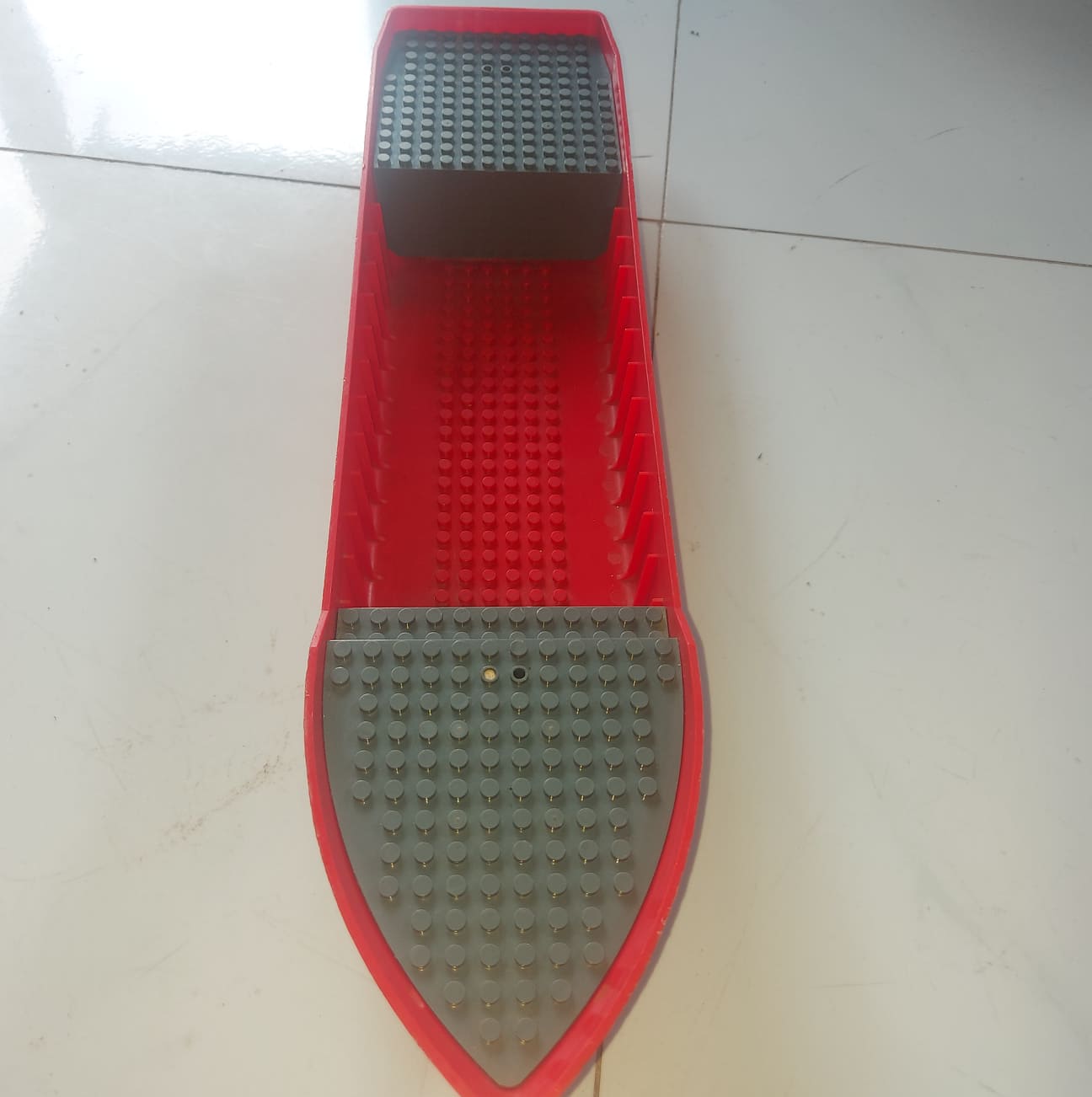 Tàu lego cở lớn
