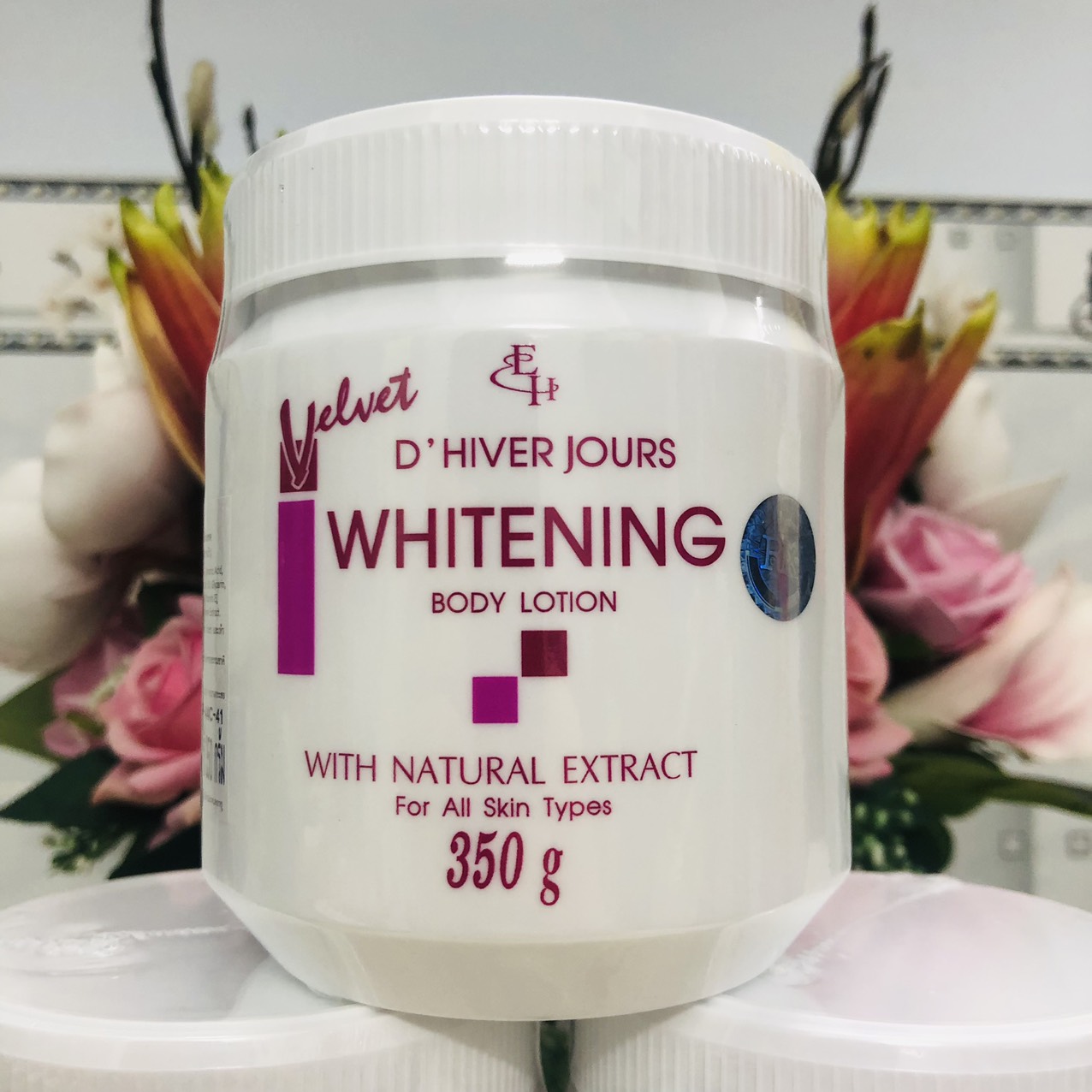 Kem Body Lotion Whitening Velvet Thái Lan 350G