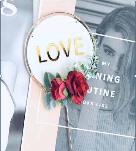 Que cắm mica chữ love mix mẫu
