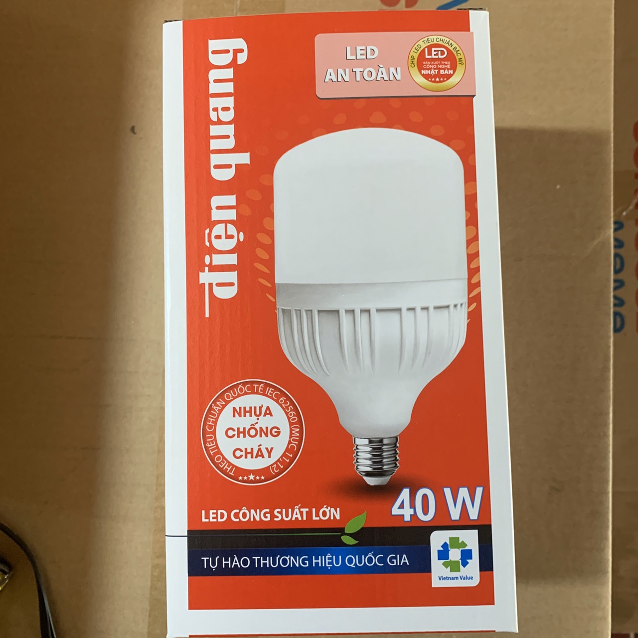Đèn led bulb điện quang 40w