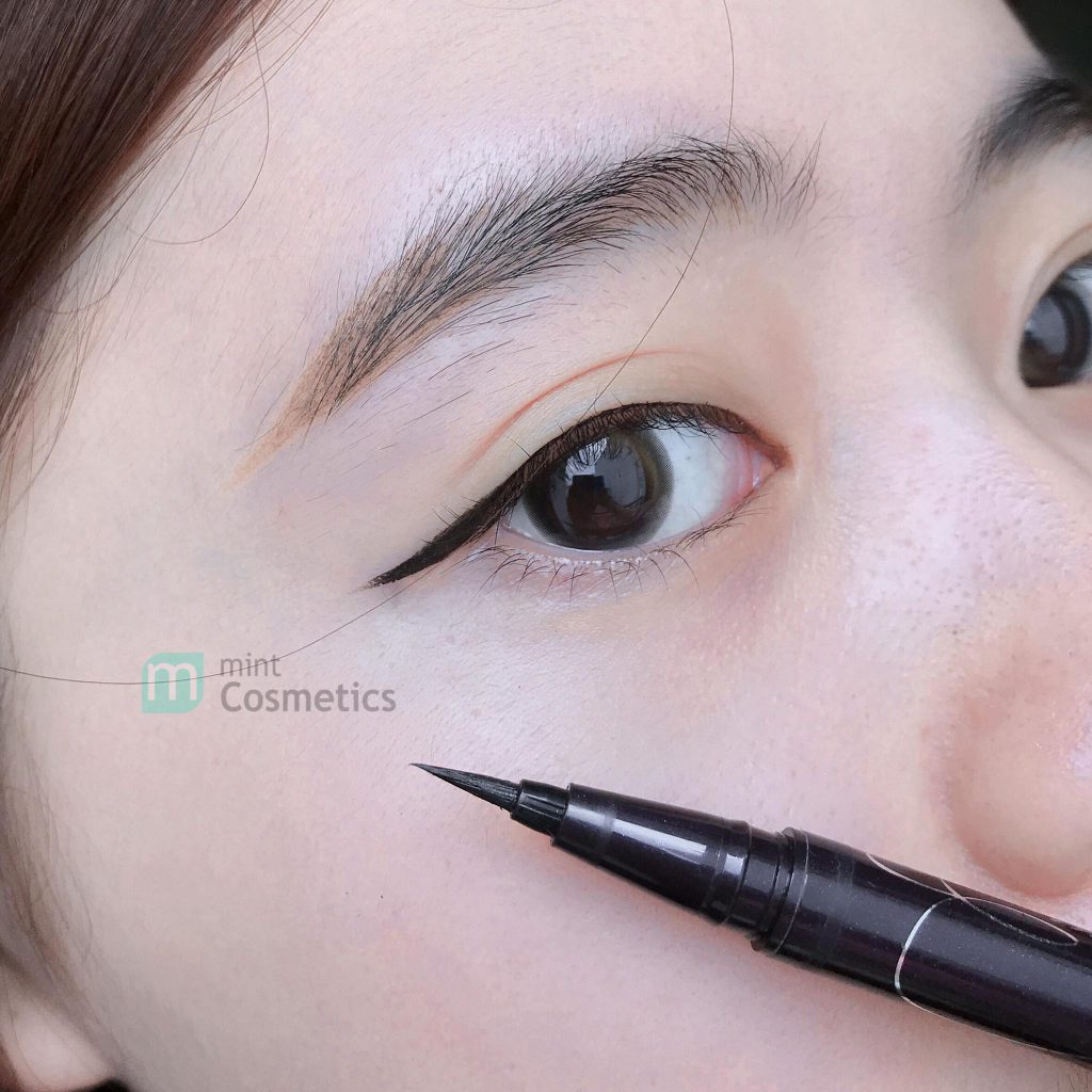 Kẻ Mắt Kiss Me Heroine Make Smooth Liquid Eyeliner