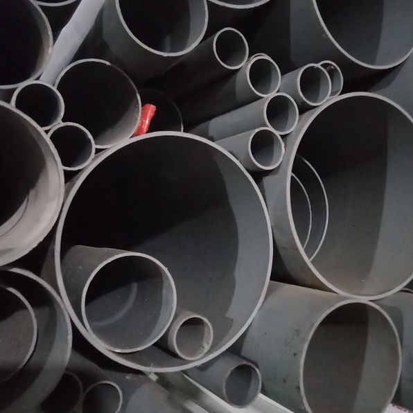Ống nhựa PVC size 140mm(dài 0.3 - 0.5m)