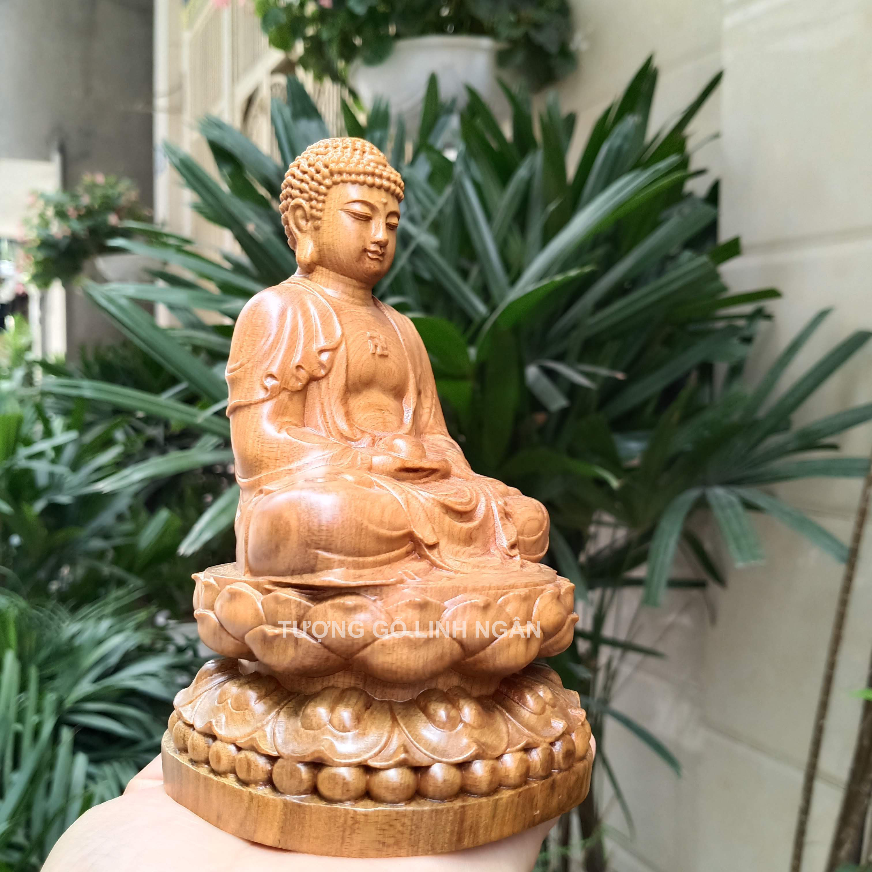 Tượng Phật A di đà (Cao 15, rộng 9, sâu 9 cm) gỗ bách xanh thơm