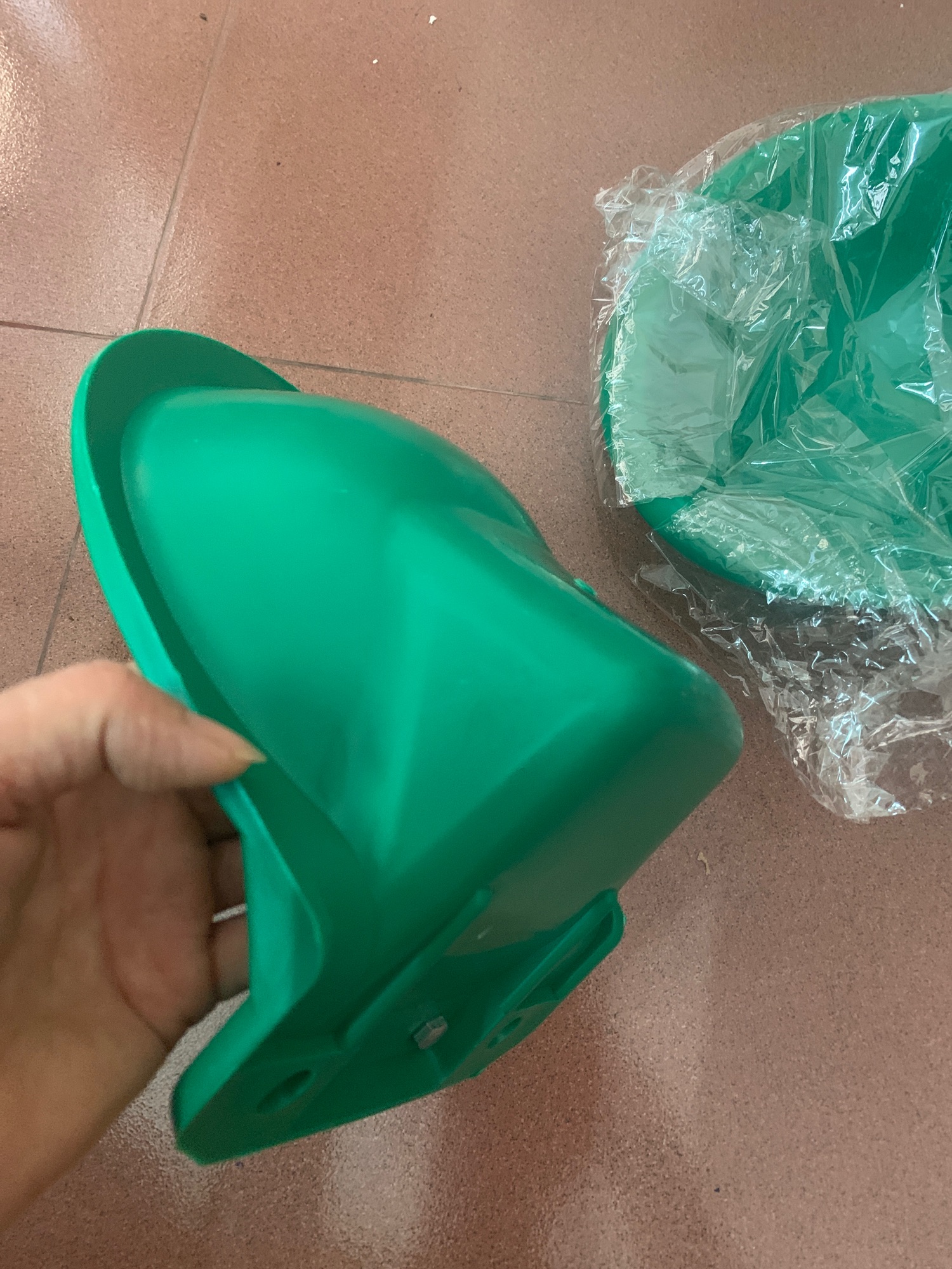 [Nhập RS0822 giảm 30k cho đơn 99k]Máng uống nước tự động cho dê cừu