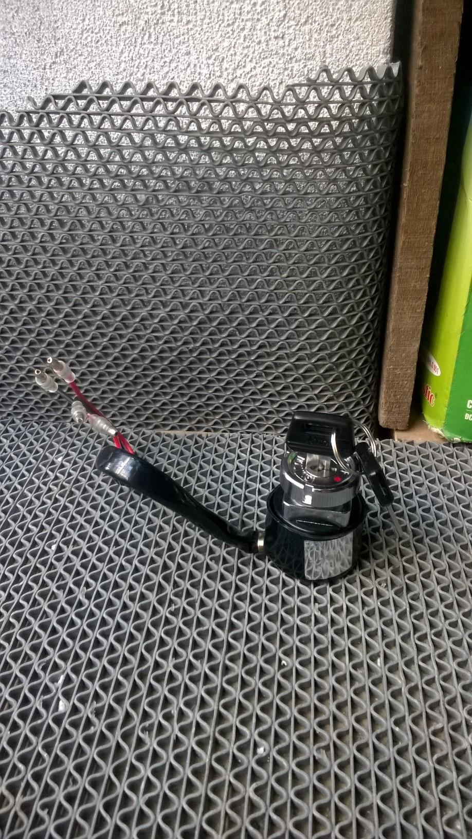 ổ khóa (công tắc ) điện cho honda 67