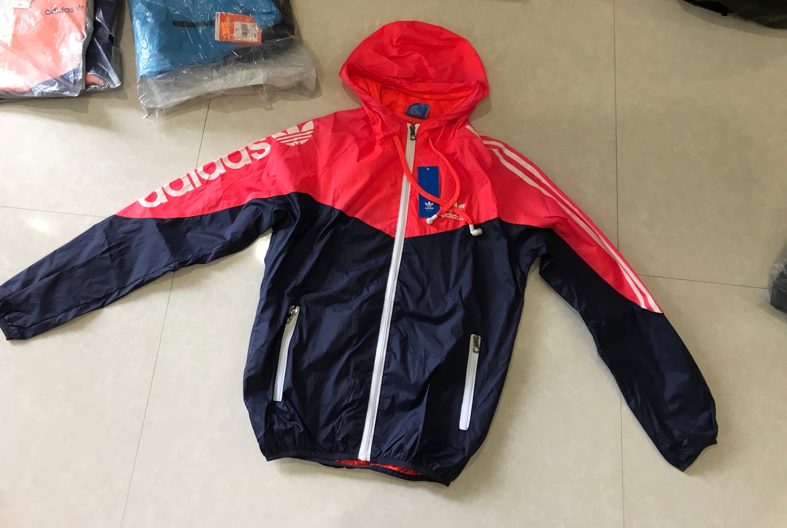 Áo khoác thể thao Adidas S17333 (đỏ)