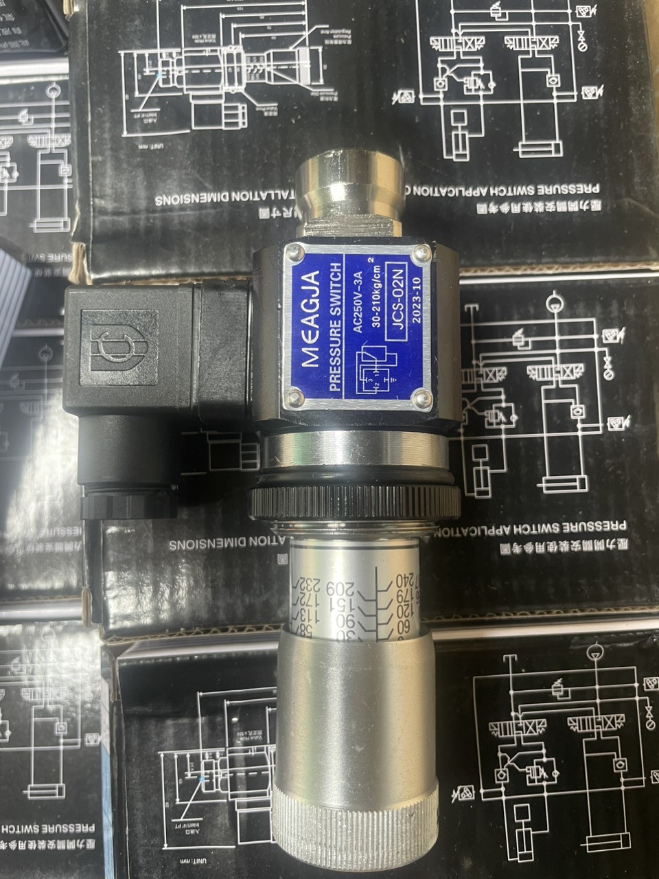 Công tắc áp suất dầu thủy lực hjcs-02-n