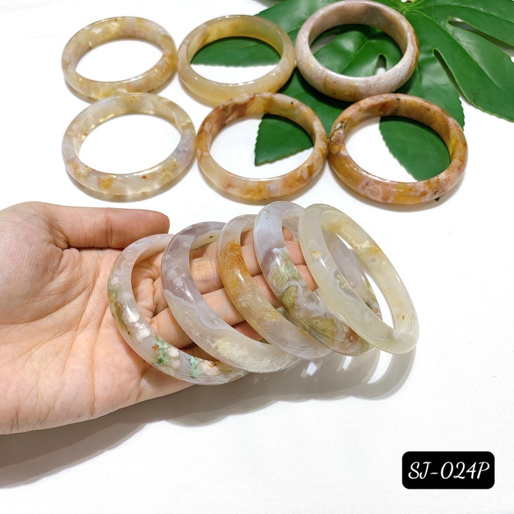 Vòng kiềng mã não hoa anh đào bản hẹ ni 50-58mm