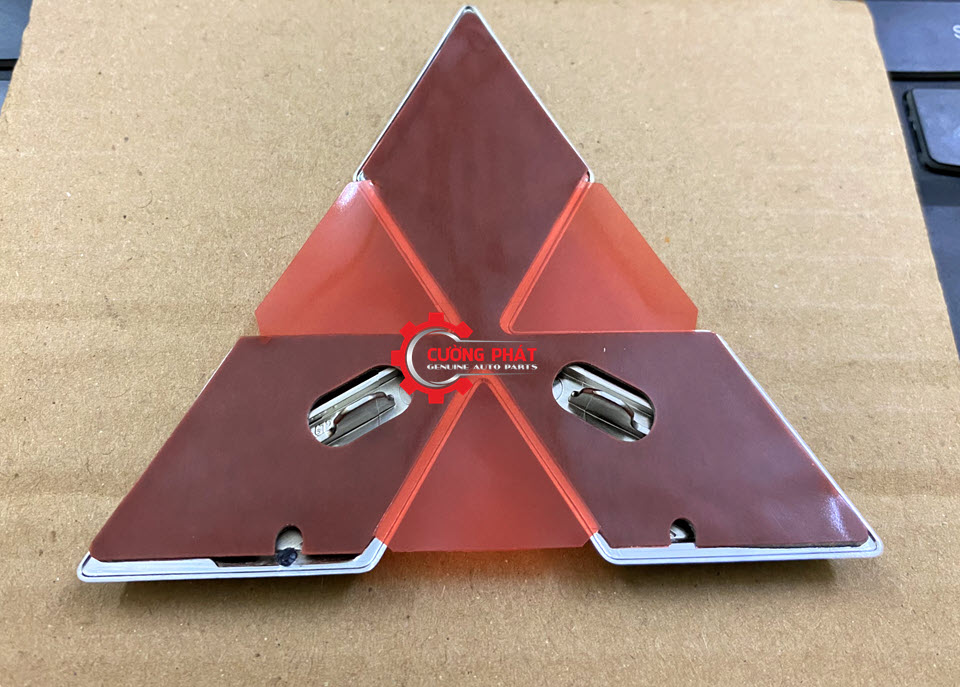 Biểu tượng mặt ga lăng Mitsubishi Xpander, Xpander Cross 7415A622 (Logo)