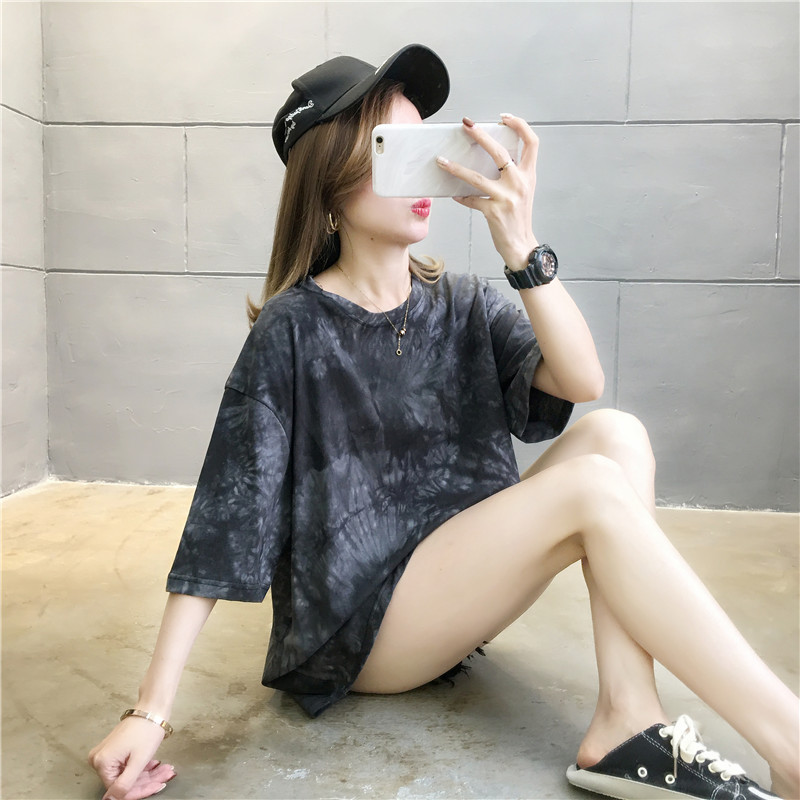 Áo thun nữ form rộng