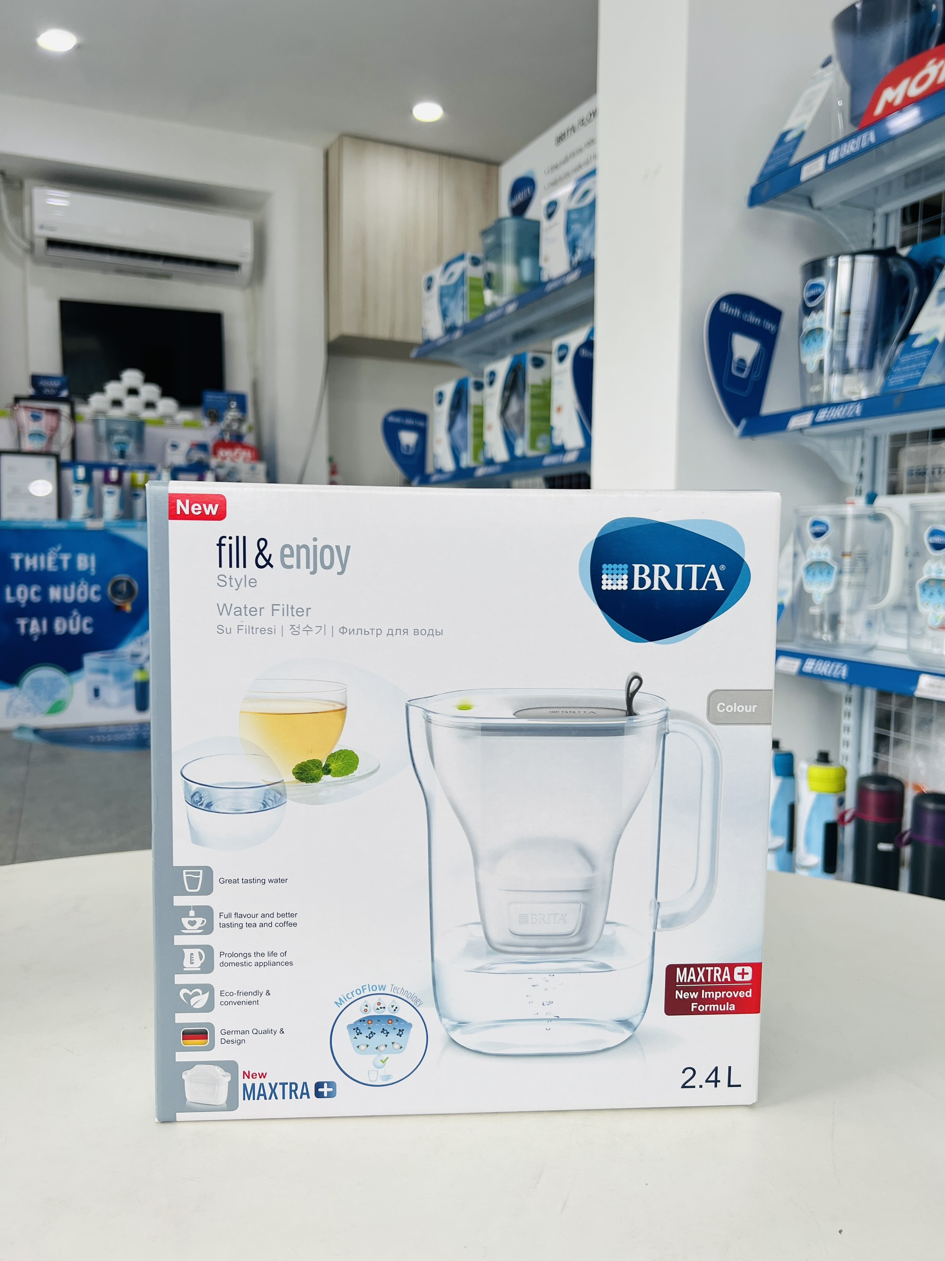 Brita Style Gray 2.4L Water Filter (with 1 Maxtra+ & Smartlight Filter Core Available) - Brand from Germany