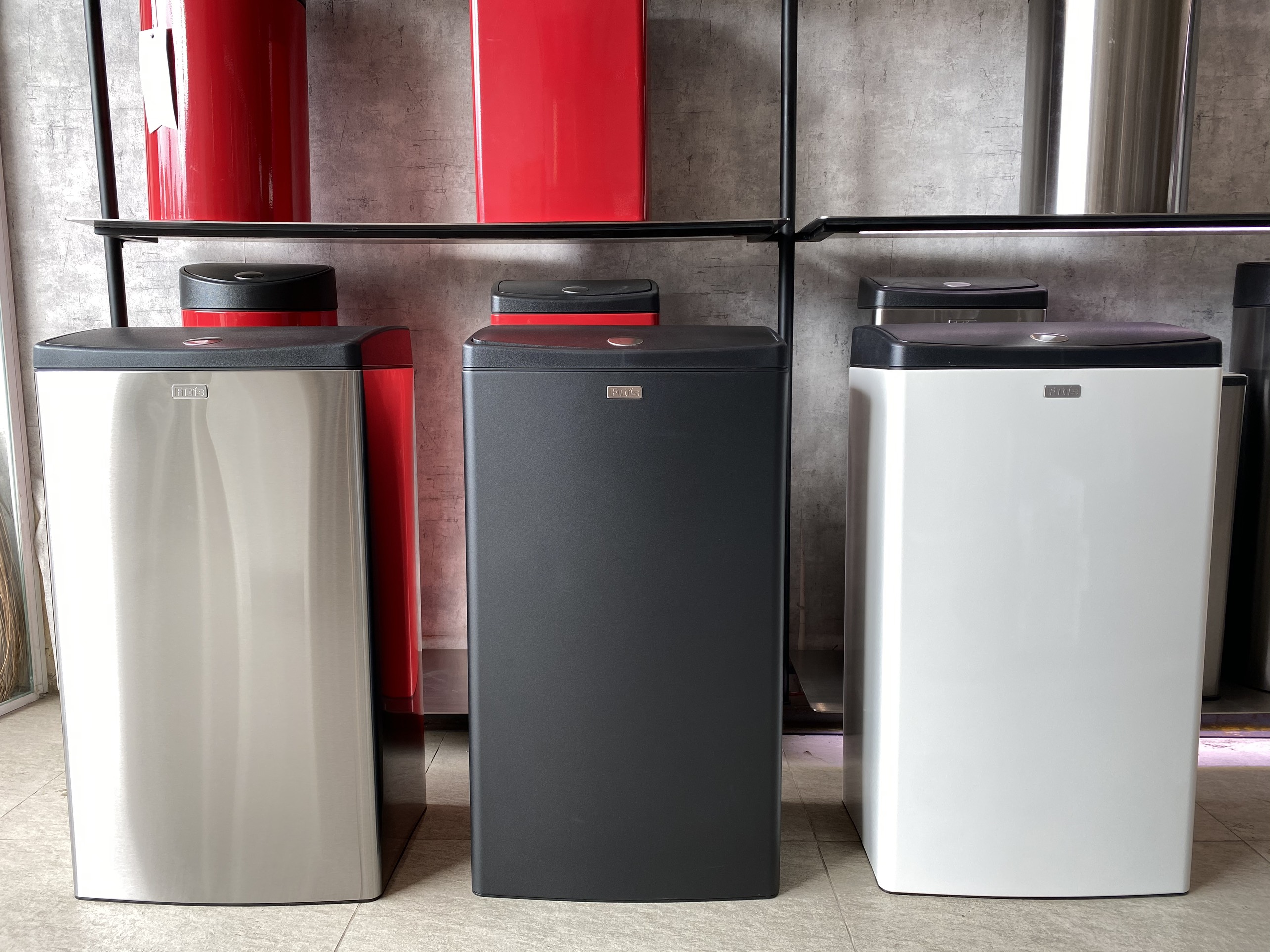 Thùng rác Fitis Mega Nhấn - 40L