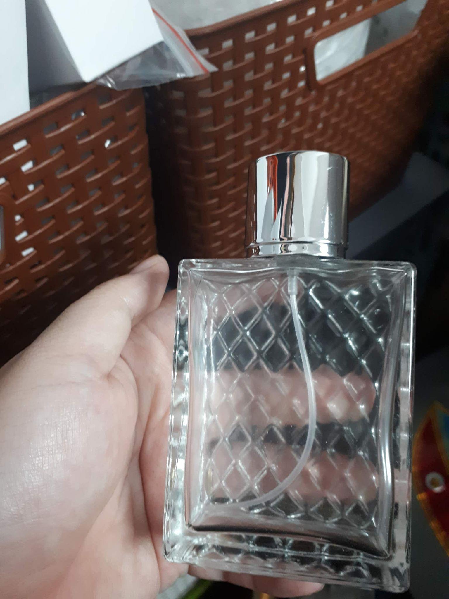 Lọ chiết nước hoa 100ml thủy tinh dạng xịt (Vỏ chiết nước hoa /Ống chiết nước hoa/Chai chiết nước hoa)