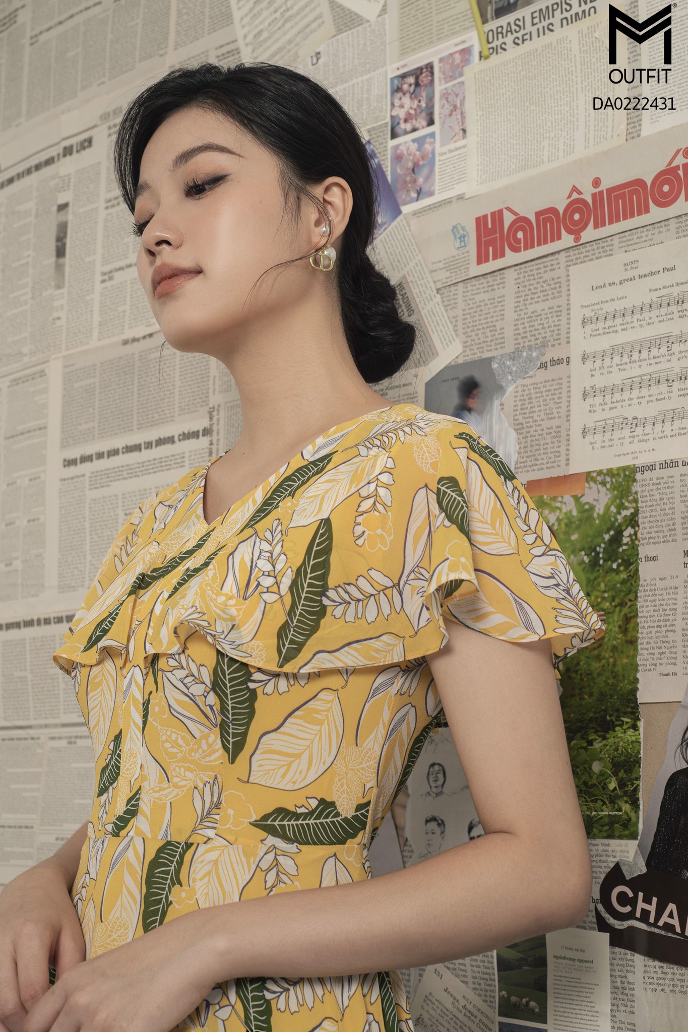 Đầm dáng xòe, cổ tim, tà bong - mmoutfit