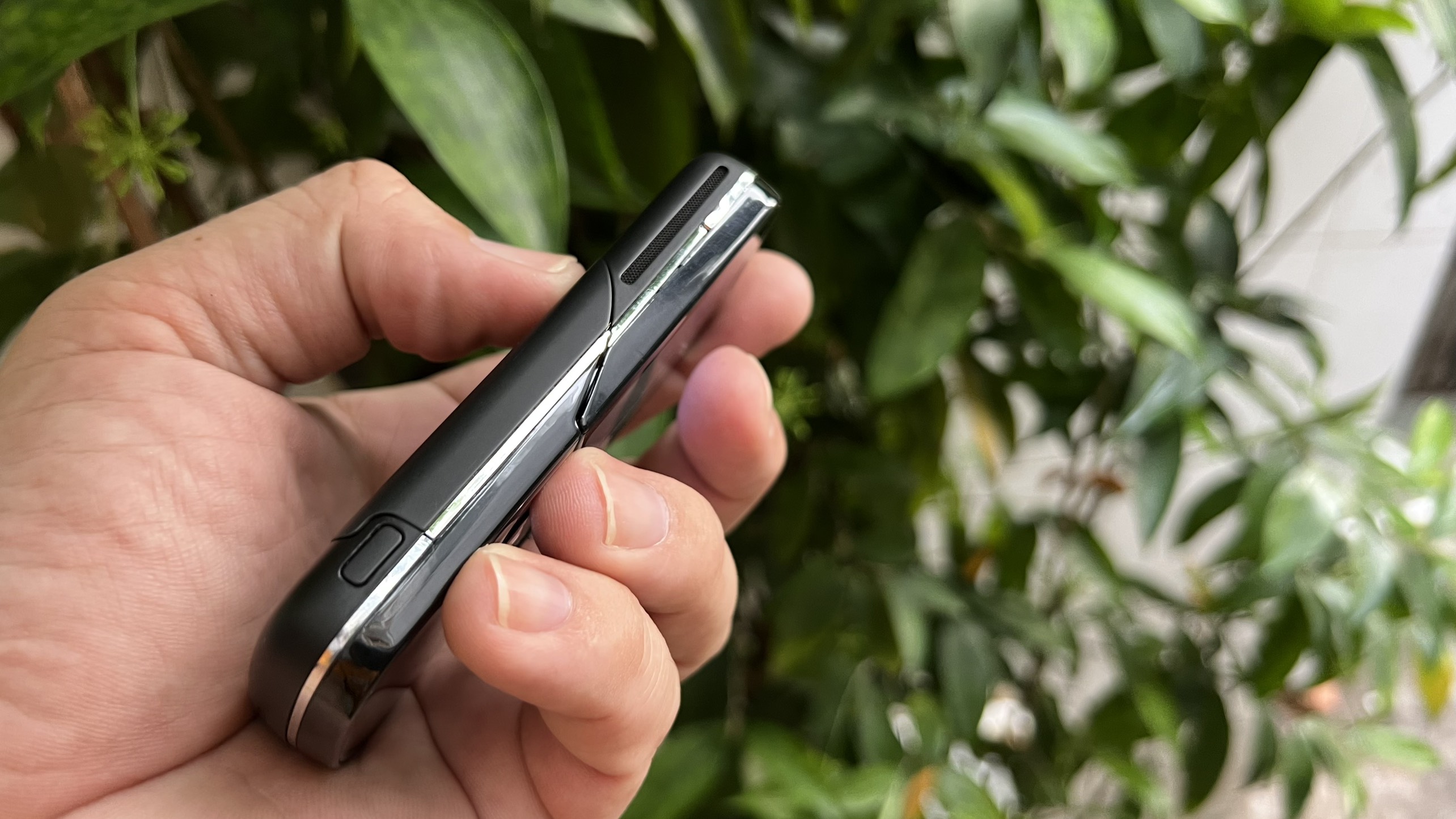 Điện thoại Nokia 8600 Luna chính hãng