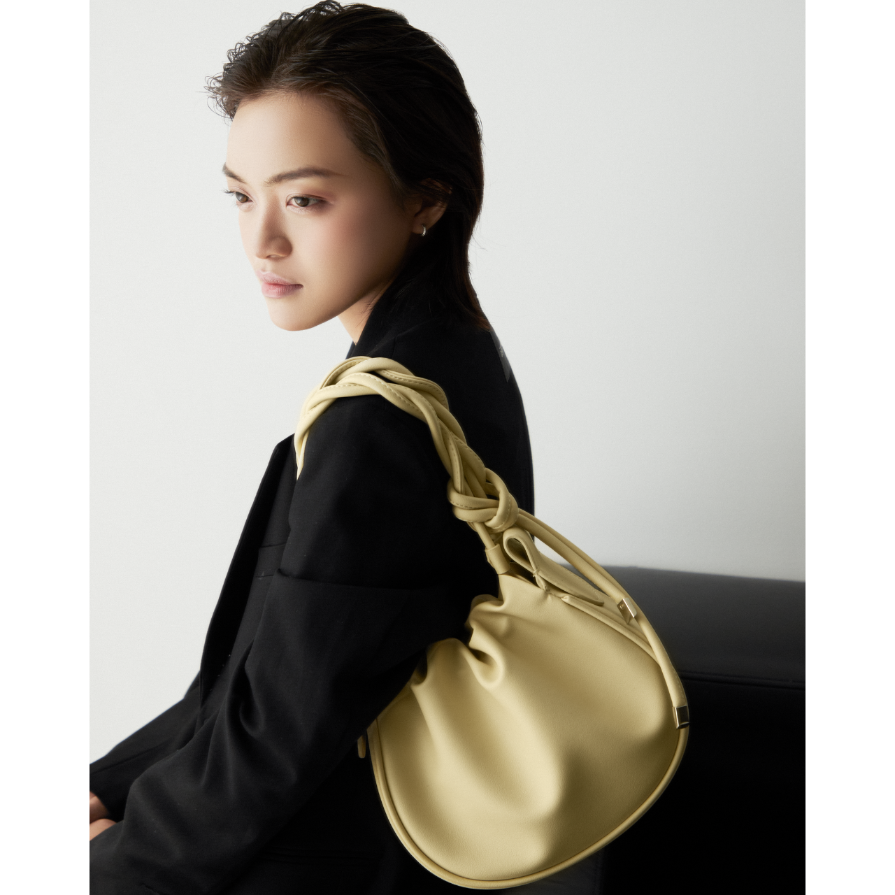 Ther Gab Shoe Bag (Beige)