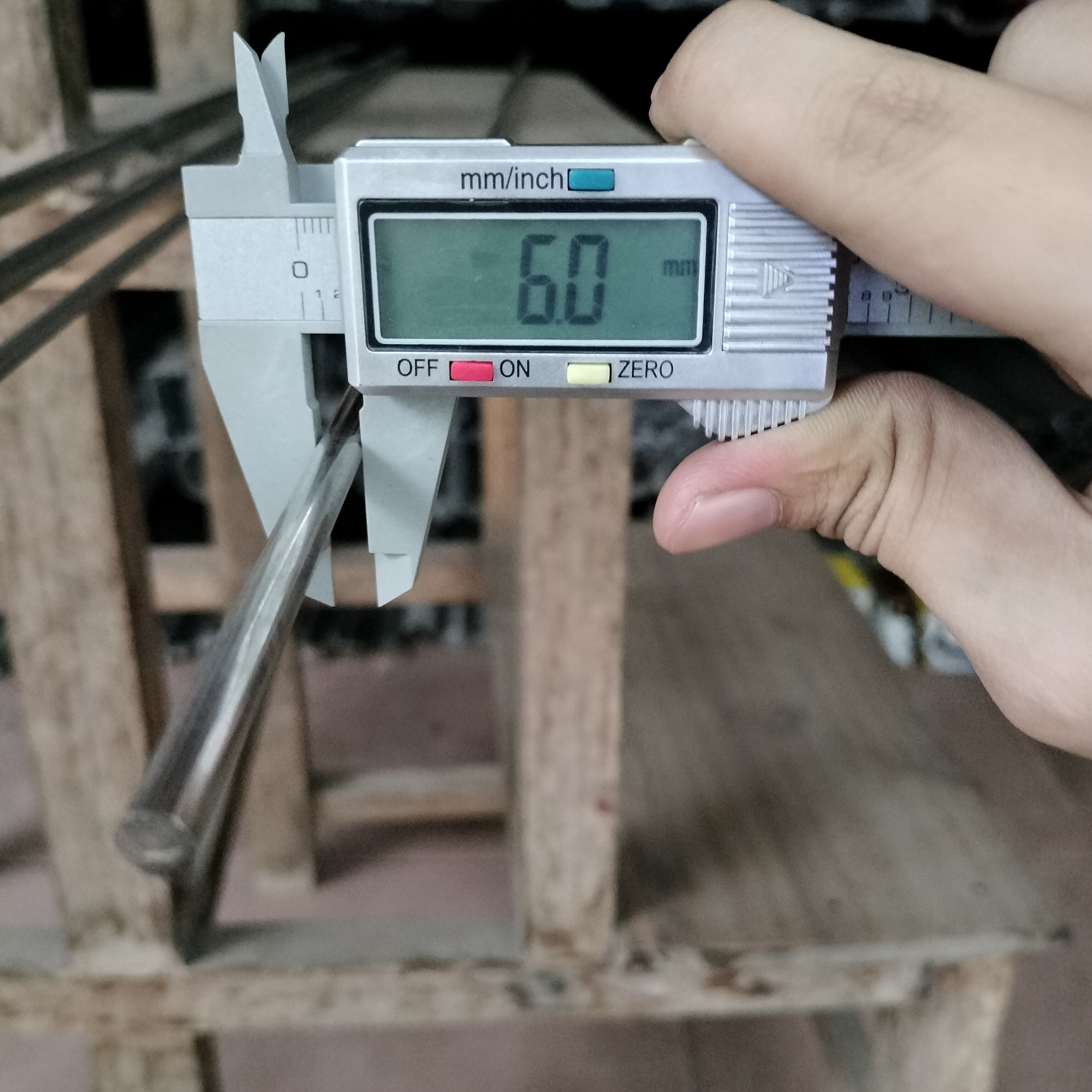Combo 3 trục tròn Inox đặc phi 6mm mỗi thanh dài 1m