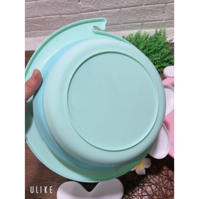 Chậu rửa mặt gấp gọn hình cá heo cho bé