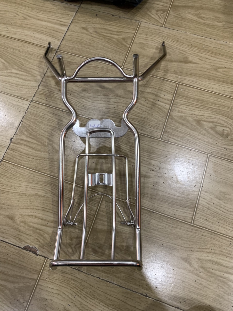 Ba ga giữa xe exciter đời 2010 inox 10 ly