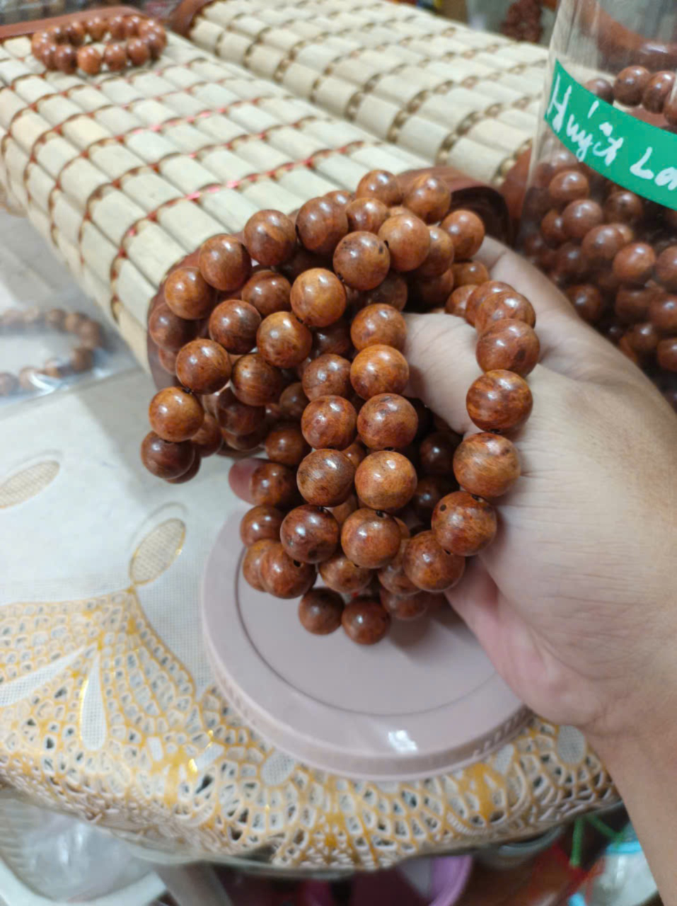 [ Mua 1 Vòng Nu Huyết Long -Tặng 1 Vòng Gỗ Bách Xanh ] Vòng Tay Gỗ Nu Huyết Long già đanh Cao Cấp Đủ Size