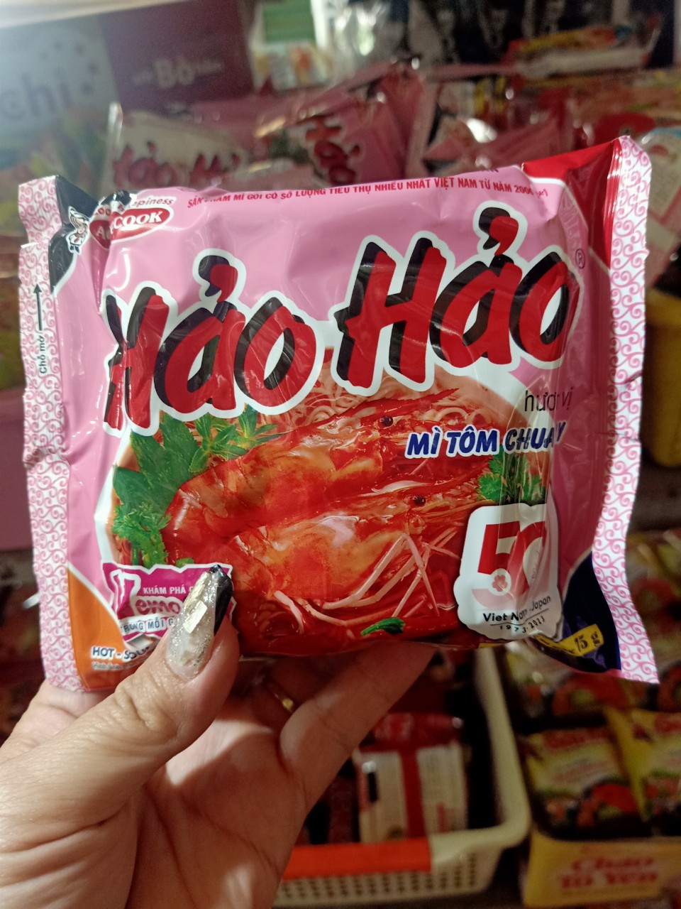 MÌ TÔM CHUA CAY HẢO HẢO