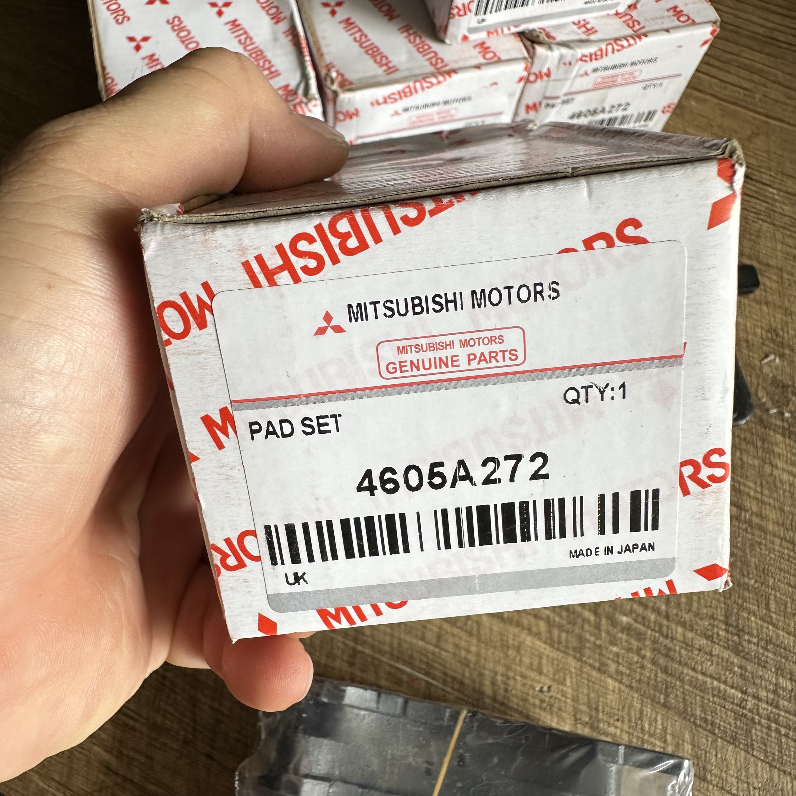 MÁ PHANH TRƯỚC MITSUBISHI ATTRAGE/ MIRAGE