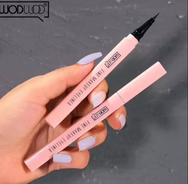 Bút lông kẻ mắt Wodwod Fine Makeup Eyeliner Siêu Mảnh