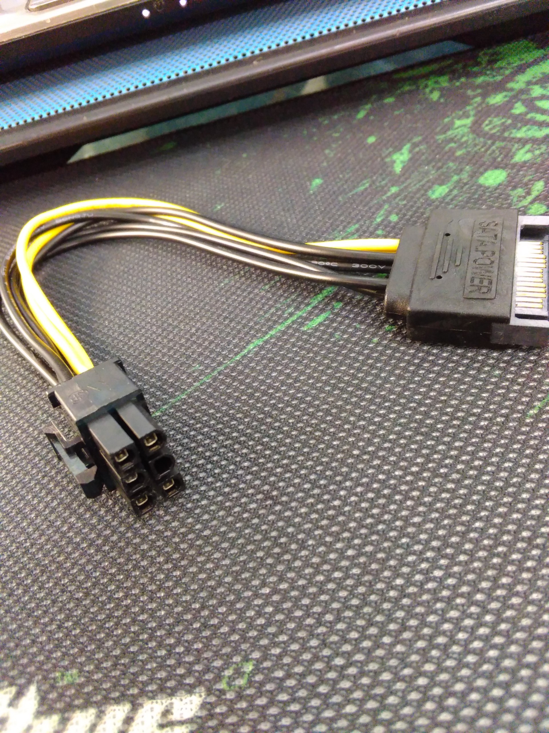 Cáp Chuyển Nguồn SATA Sang 6 pin