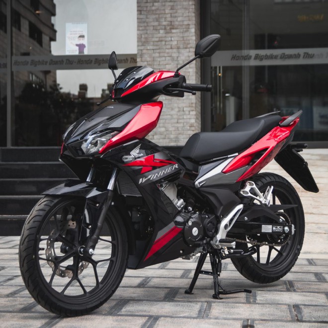 Ốp trước yếm ốp pha winner x v2 honda