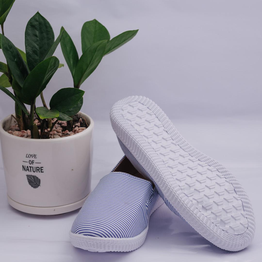 [HCM]GIÀY LƯỜI NỮ SỌC XANH NHÍ