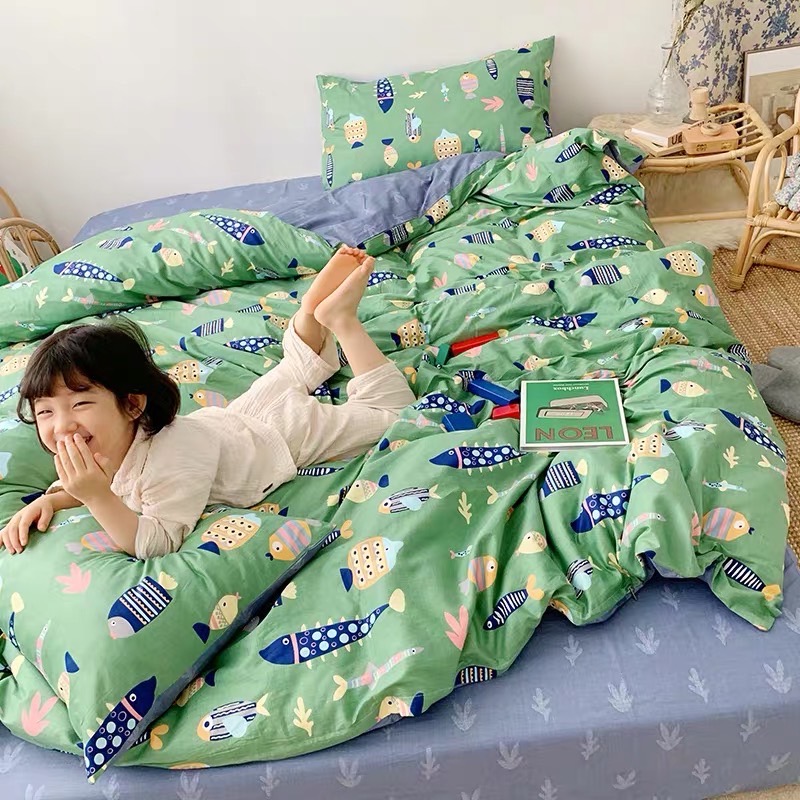 Bộ chăn ga gối phong cách Hàn Quốc đàn cá xanh bo chun đủ kích thước.
