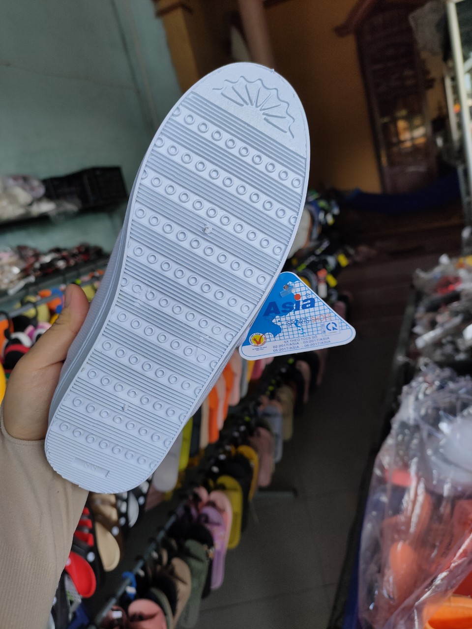 Giày Bata ASIA vải dán trắng bé trai/gái size 30-40