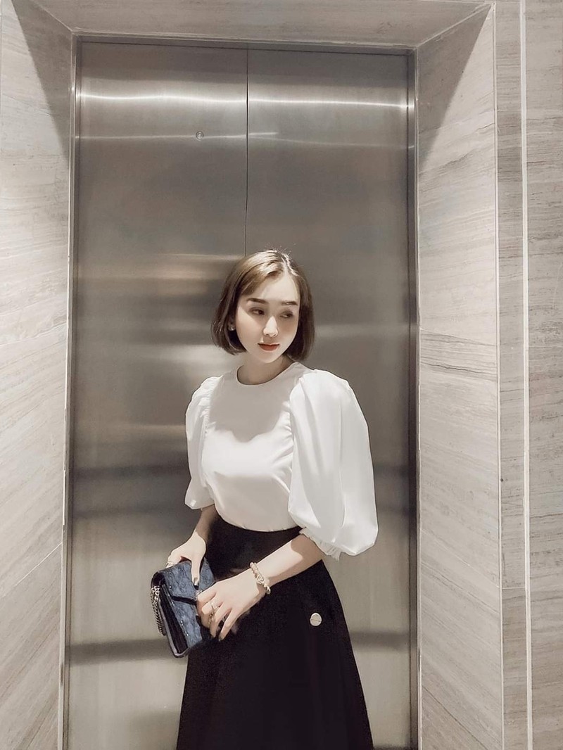 [HCM]Áo Cổ Tròn Tay Bo Hella