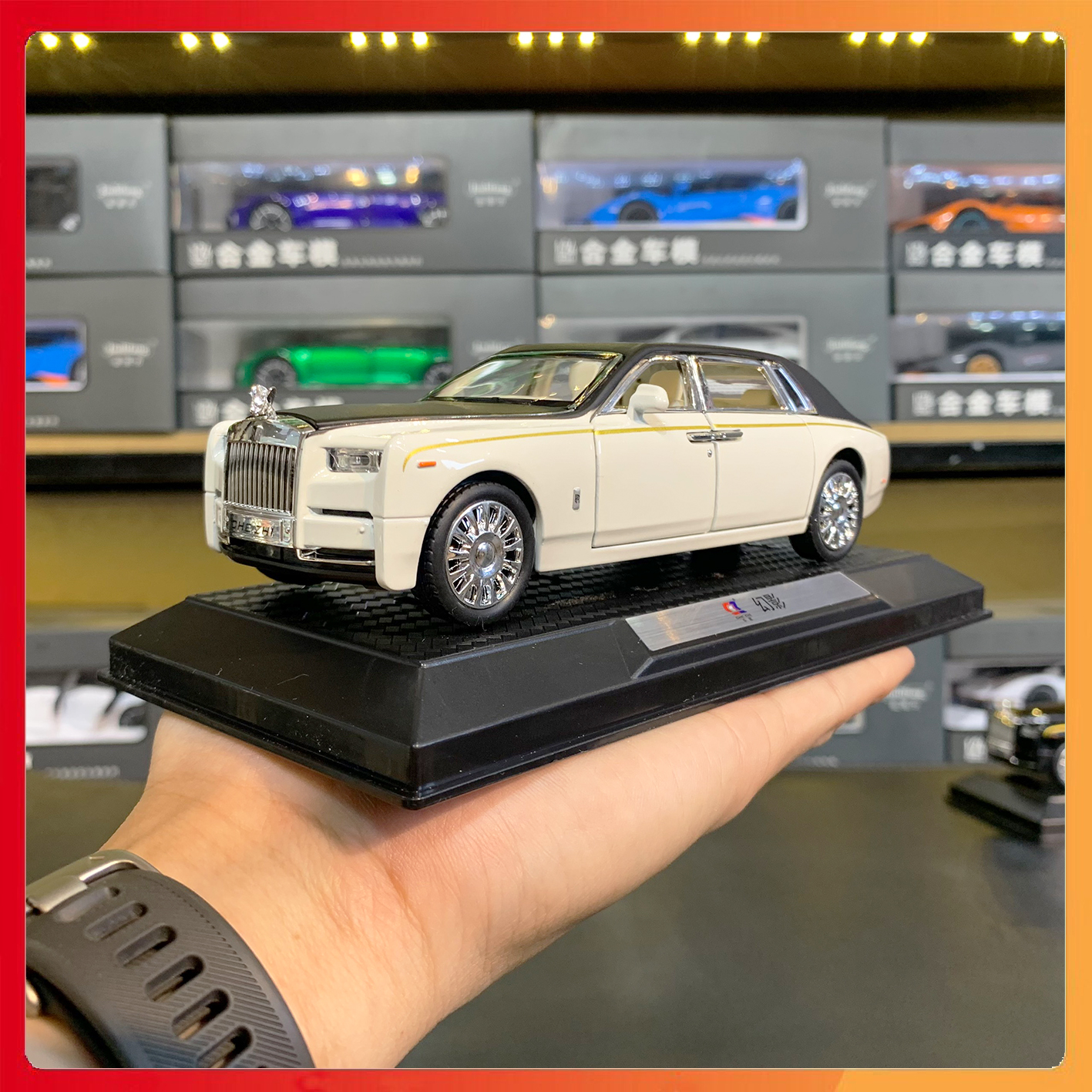 Mô hình xe Rolls-Royce Phantom VIII tỉ lệ 1:32 hãng CHEZHI