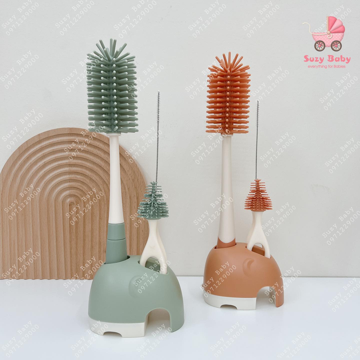 Bộ cọ rửa bình sữa silicon 4 chi tiết có đế đựng cho bé
