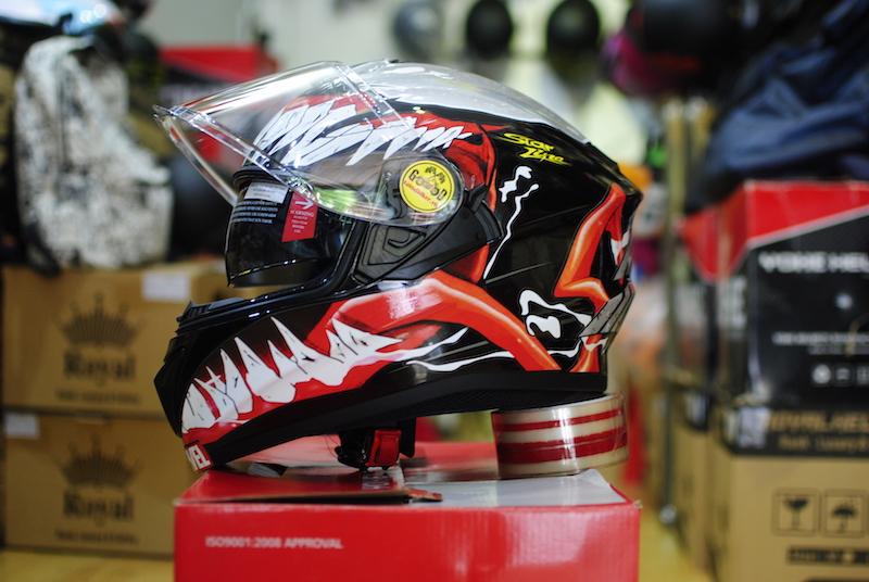 Mũ fullface YOHE 981 lên Venom V2