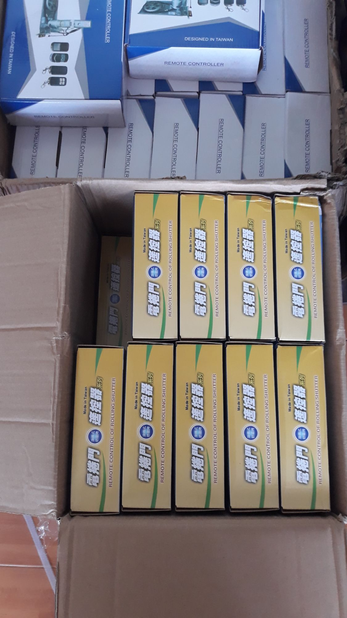 Shutter door controller Ch Taiwan 365 MHz code hopping