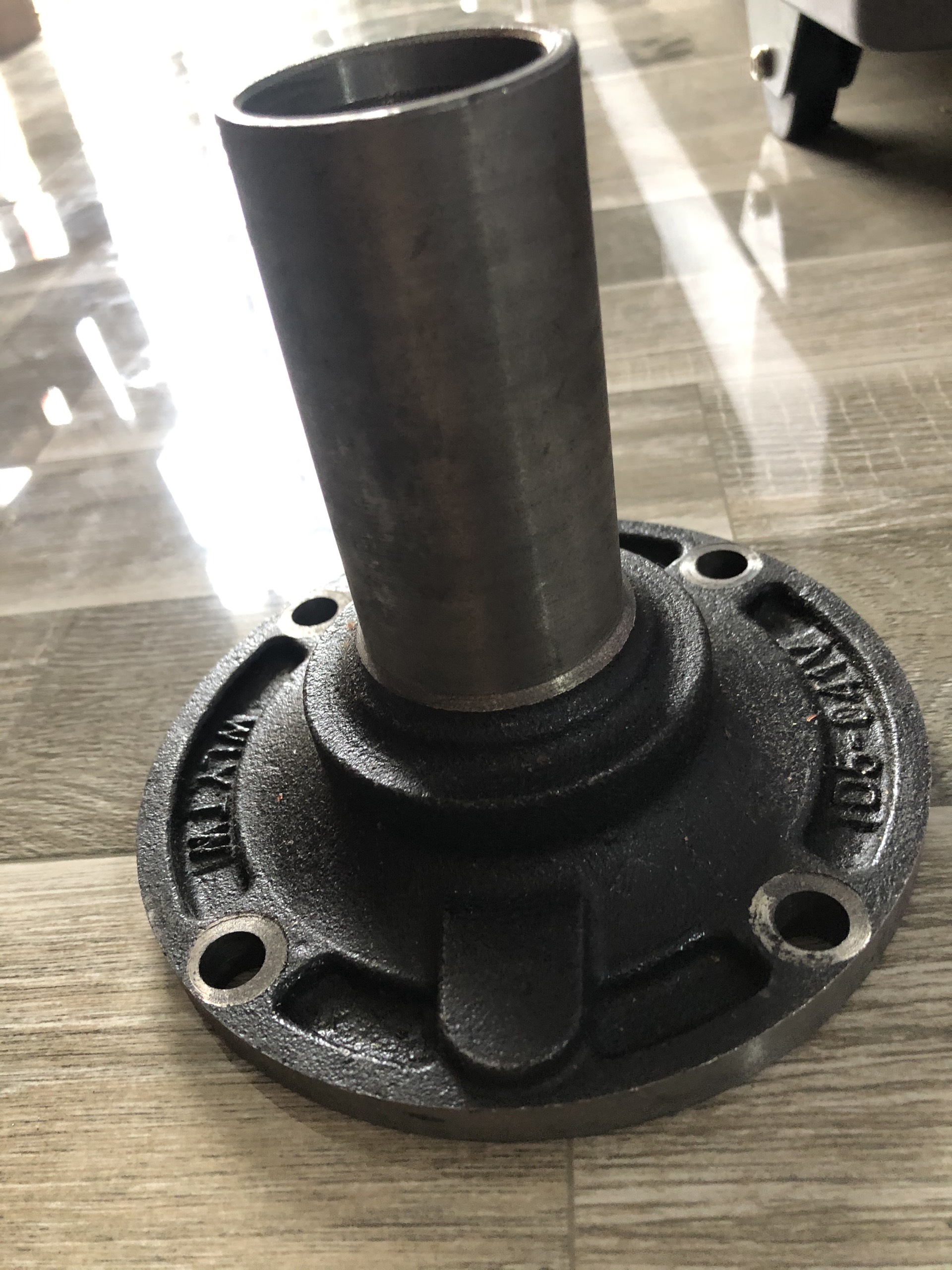 Mặt bích loa kèn EQ140 cho ô tô