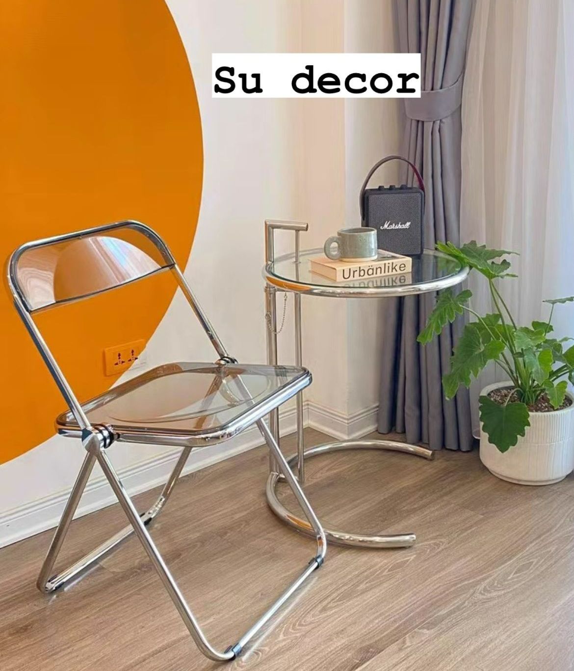 Ghế trong suốt gấp gọn