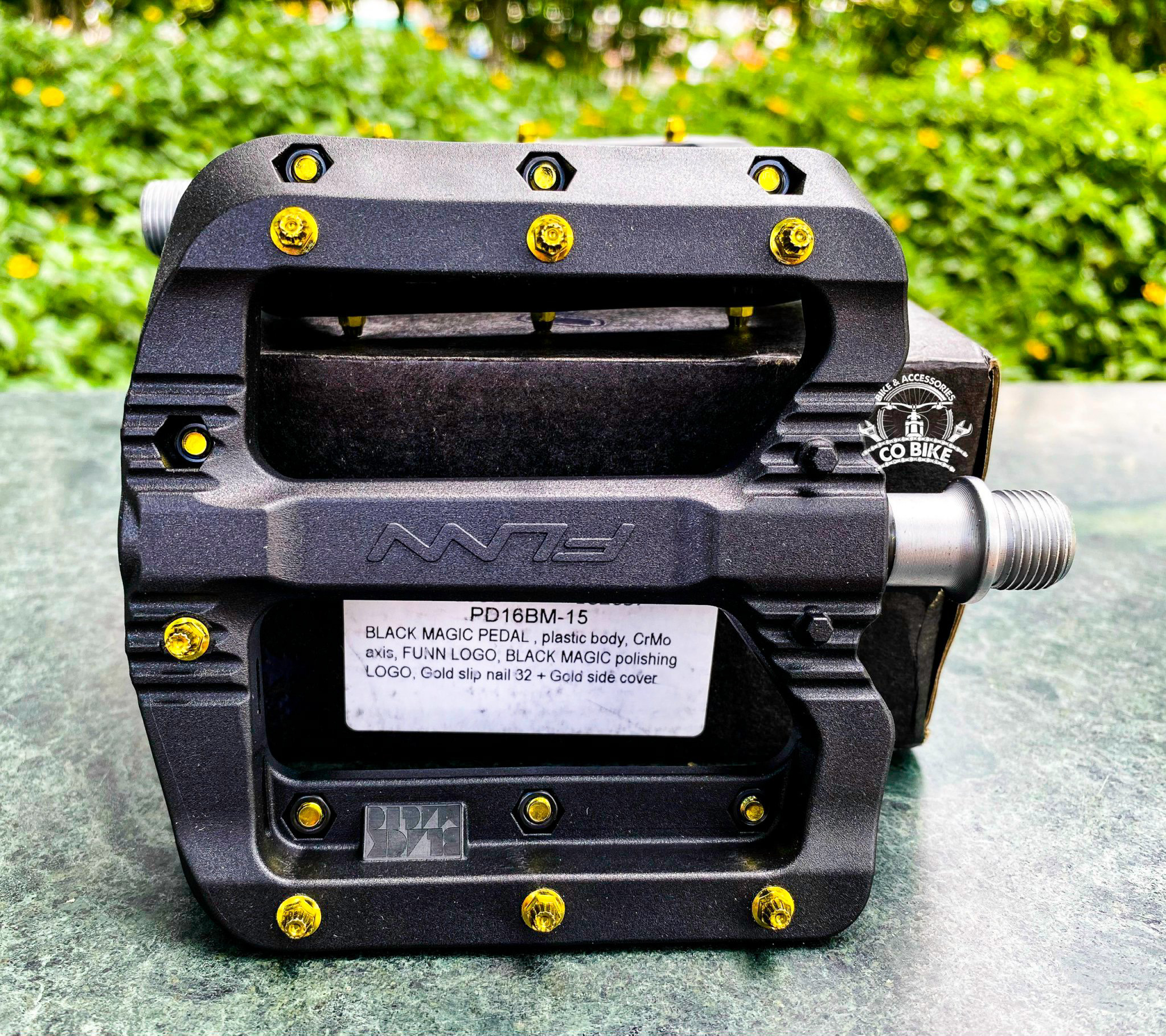 Pedal Funn ( BLACK MAGIC PLASTIC. MTB)