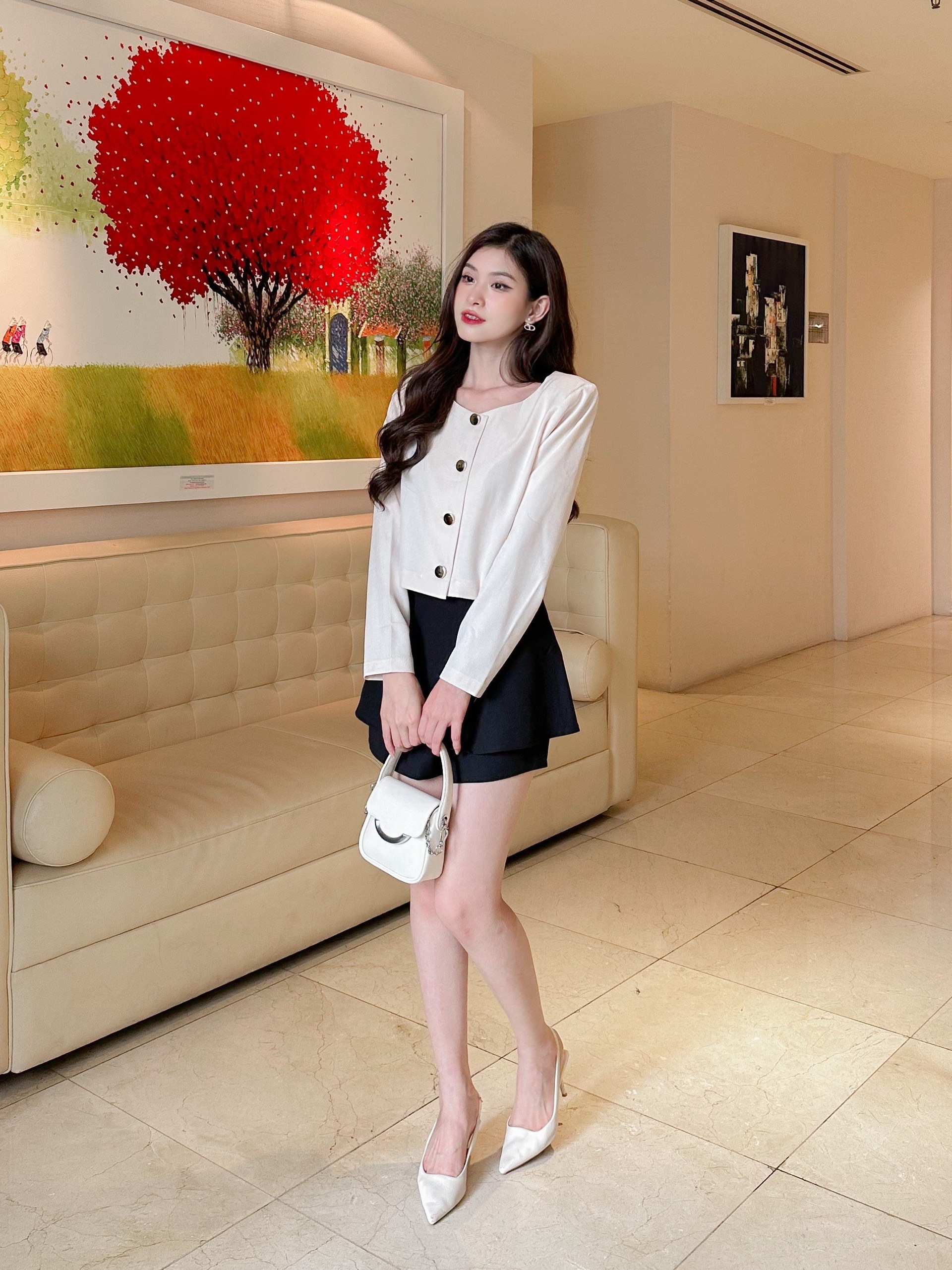 YU CHERRY | Áo blazer mặc được 2 kiểu Metal Button Mini Blazer YA445