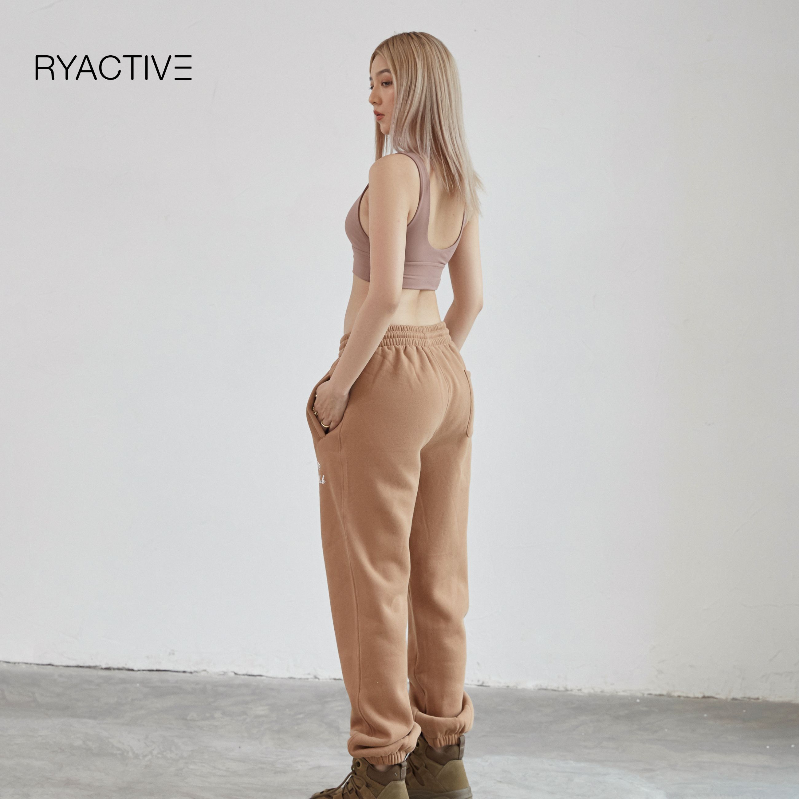 Quần jogger thể thao RYACTIVE - OVERSIZE JOGGER Caramel