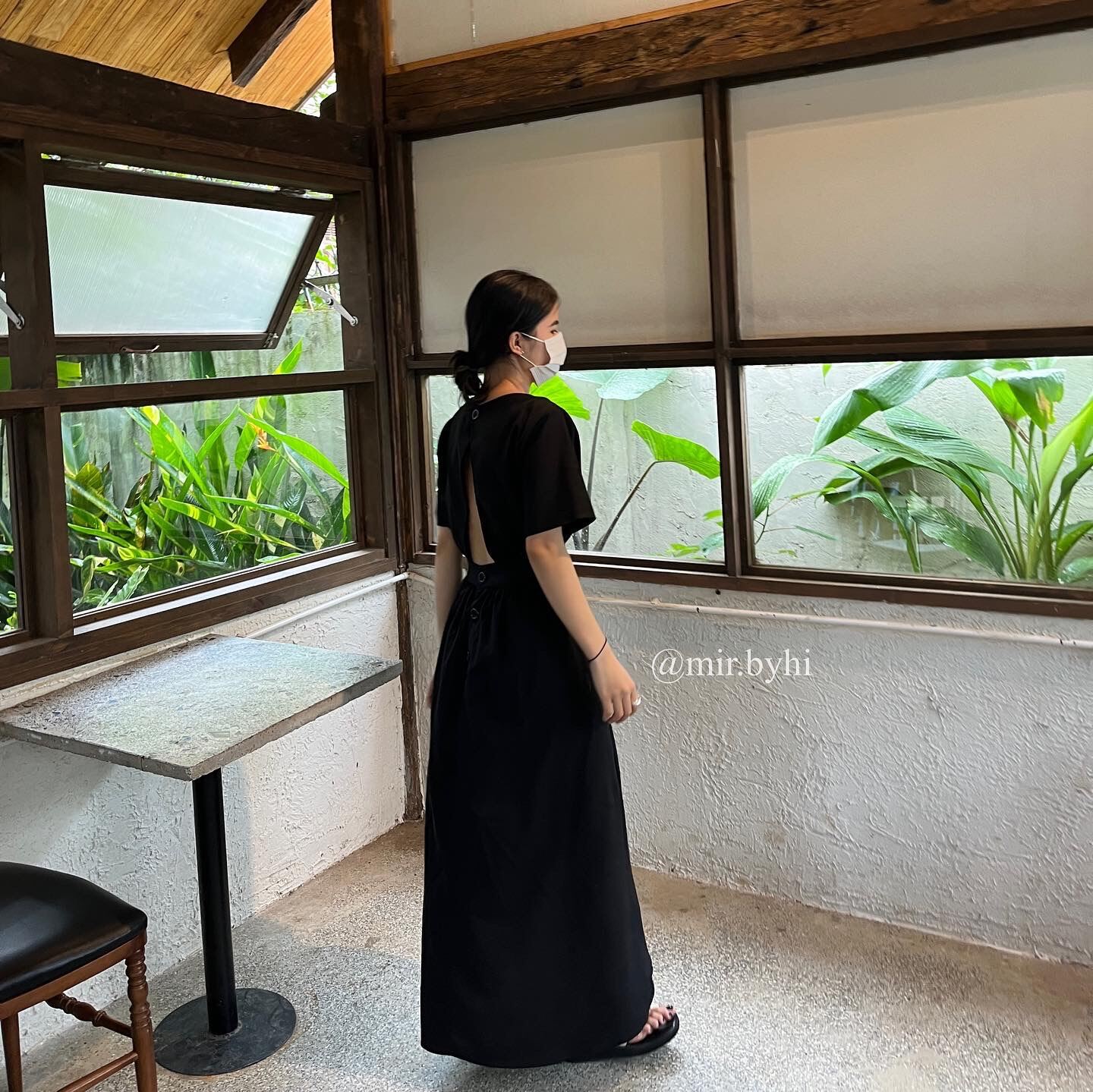 Mir.byHi: 𝐎𝐡𝐢𝐨 𝐝𝐫𝐞𝐬𝐬 - đầm dài hở sau gài nút.