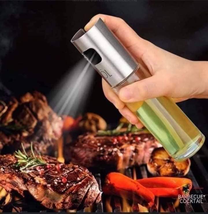 Bình xịt dầu ăn dạng phun sương, dung tích 100ml, thiết kế dễ sử dụng, tiện lợi.
